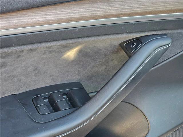 Used 2023 Tesla Model 3 Standard Range image 7