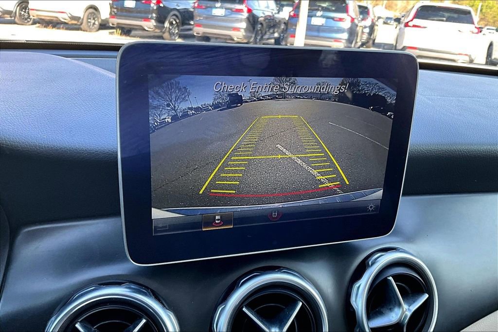 Used 2019 Mercedes-Benz GLA 250 w/ Convenience Package image 11