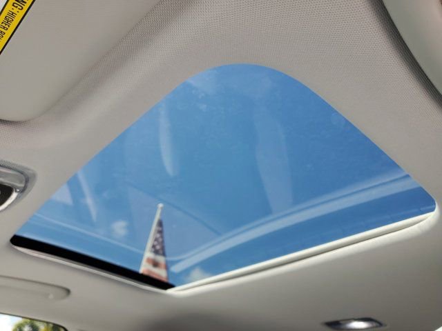 Used 2025 Hyundai Kona Limited image 30