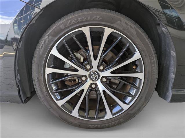Used 2020 Toyota Camry SE FWD image 13