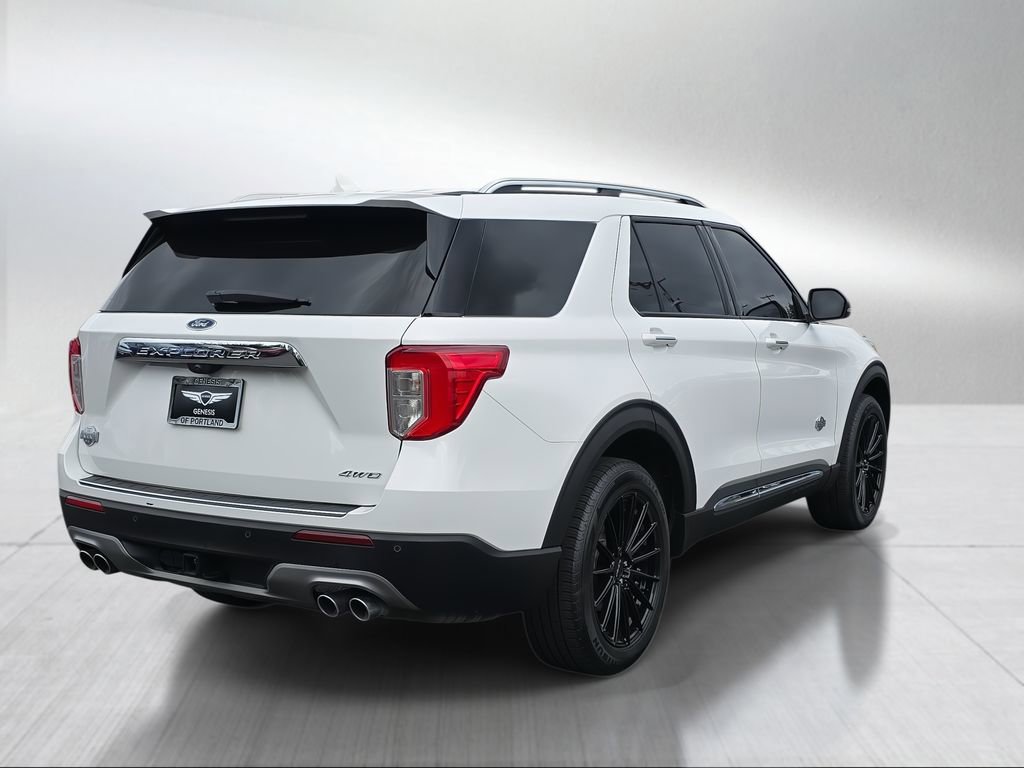 Used 2023 Ford Explorer King Ranch w/ Technology Package AWD/4WD image 3