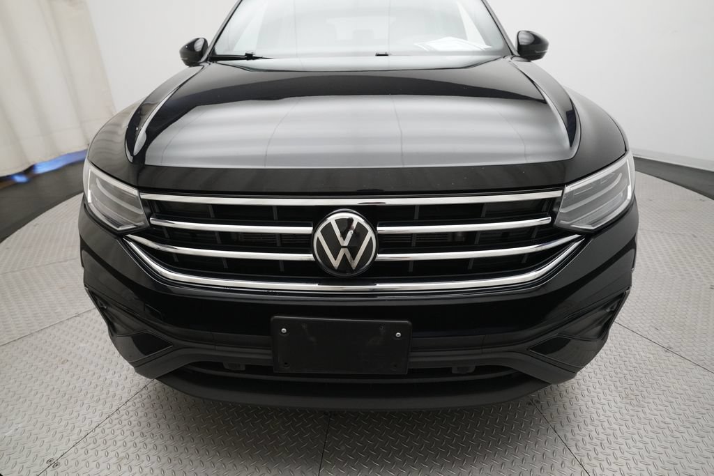 Used 2024 Volkswagen Tiguan SE AWD/4WD image 22