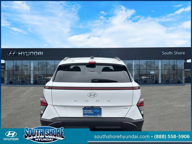 Certified 2025 Hyundai Kona SEL AWD/4WD image 7