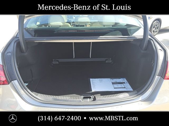 Used 2024 Mercedes-Benz C 300 Sedan image 7