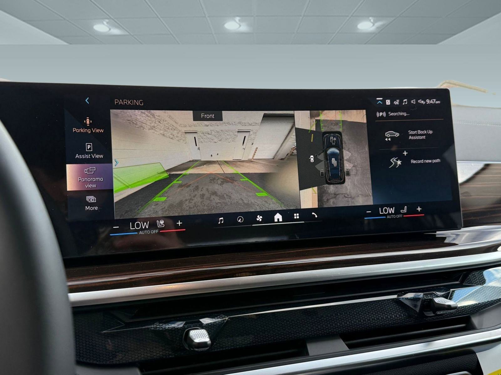 Used 2026 BMW X7 xDrive40i w/ Premium Package image 28