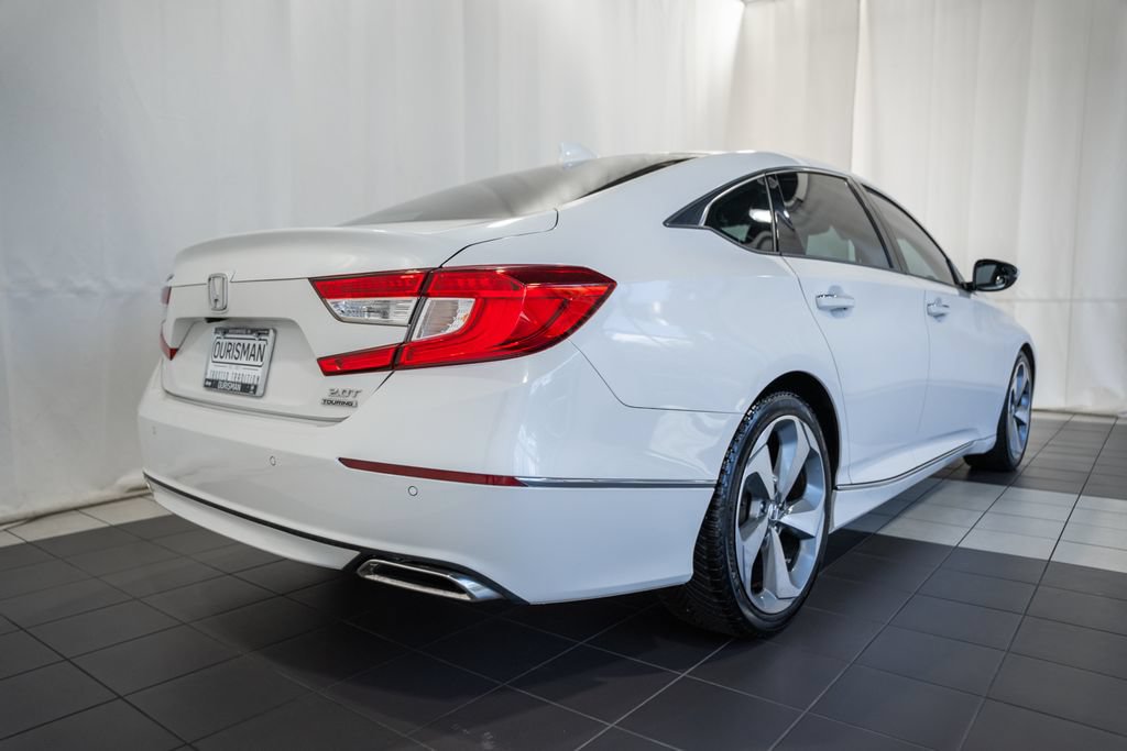 Used 2018 Honda Accord Touring image 4