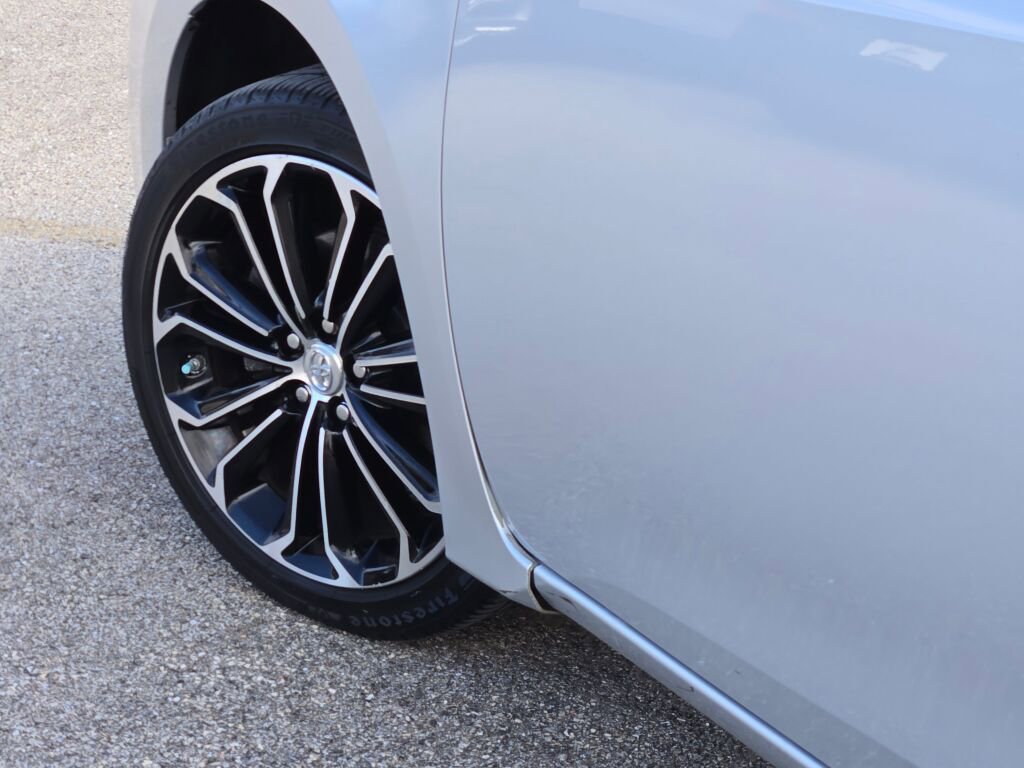 Used 2014 Toyota Corolla S image 13