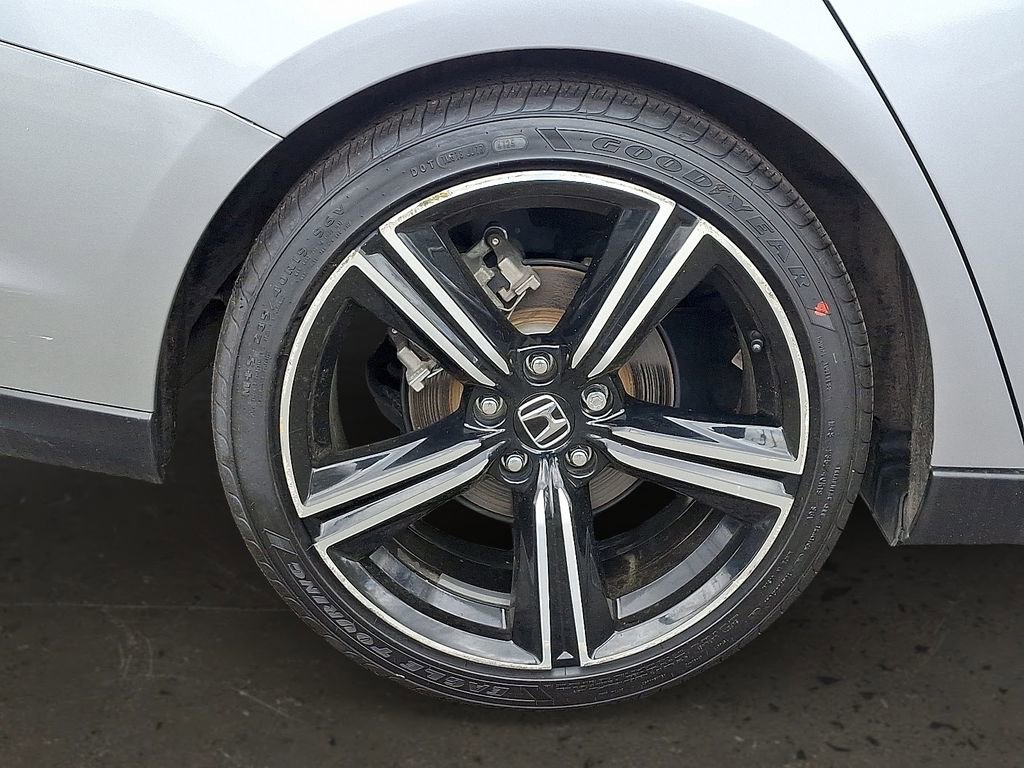 Used 2023 Honda Accord Sport image 9