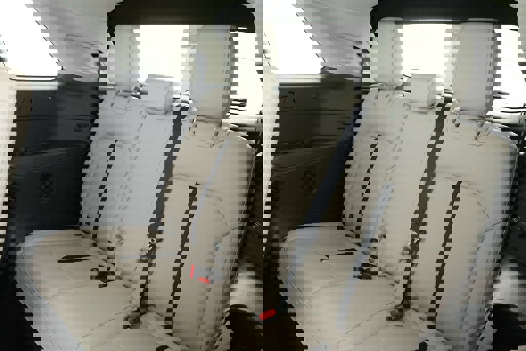 Used 2025 MAZDA CX-90 Plug-In Hybrid w/ Preferred image 20