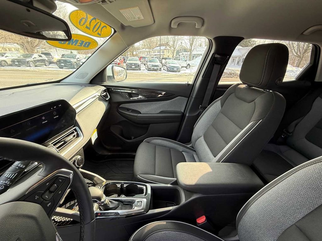 Used 2026 Chevrolet TrailBlazer LT w/ Convenience Package image 18