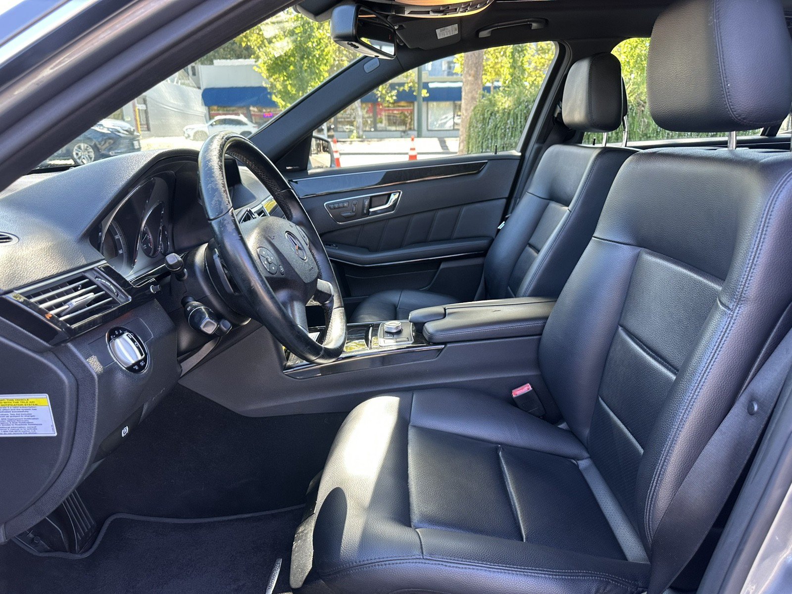 Used 2010 Mercedes-Benz E 350 Sedan image 16