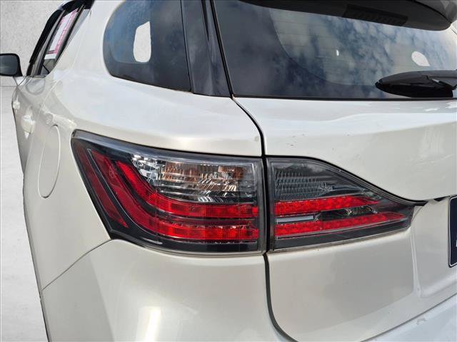 Used 2012 Lexus CT 200h Premium w/ Premium Audio Pkg FWD image 25
