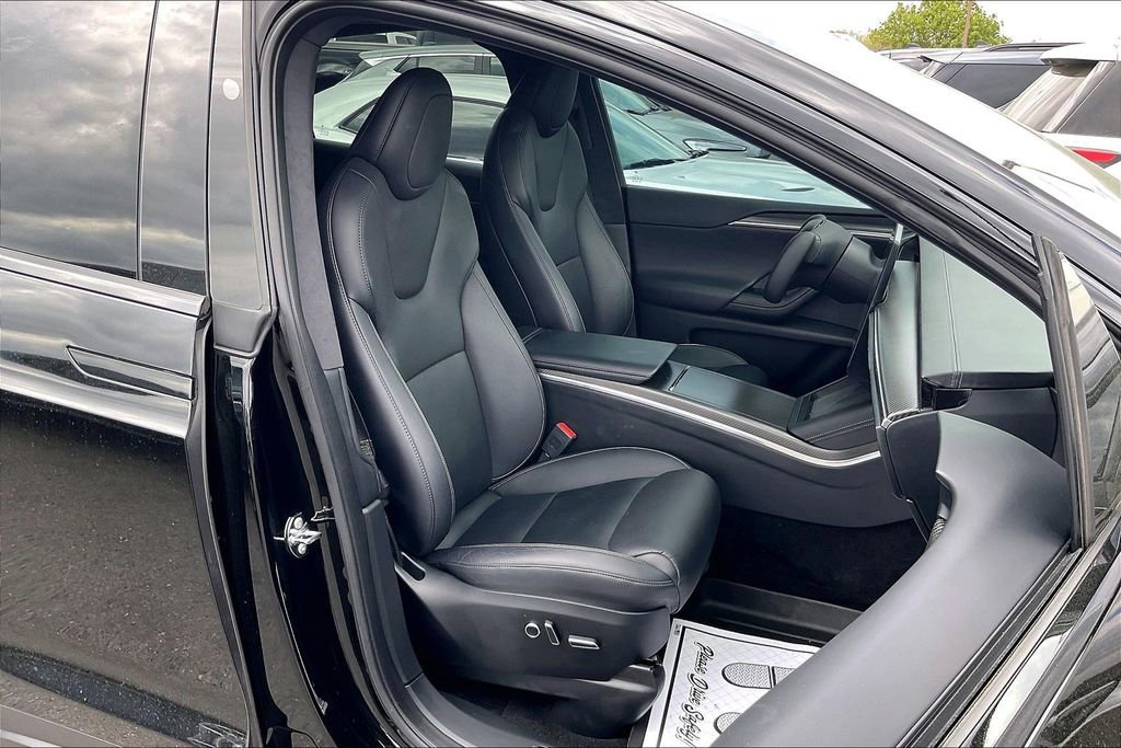 Used 2022 Tesla Model X Plaid image 31