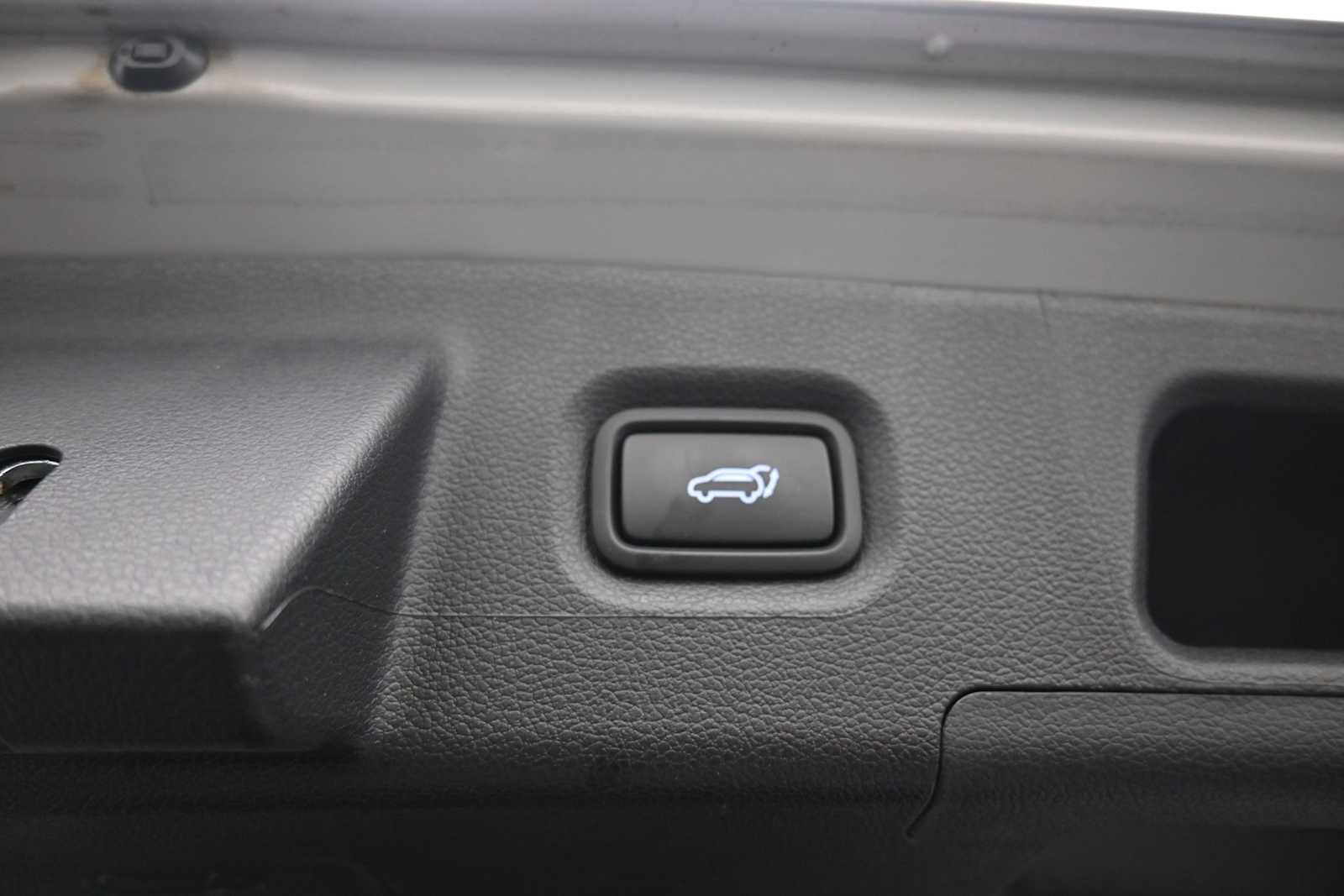 Used 2023 Hyundai Santa Fe SEL w/ Cargo Package AWD/4WD image 22