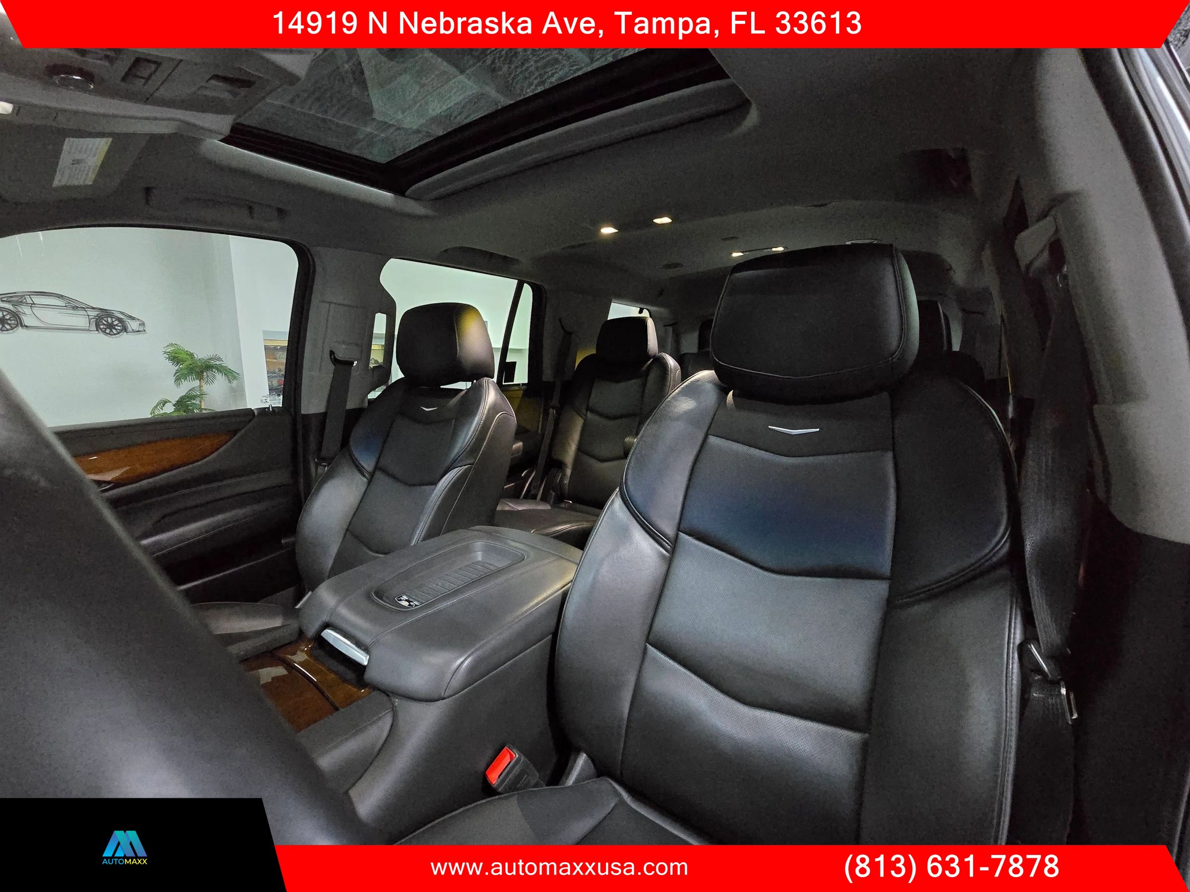 Used 2019 Cadillac Escalade Luxury w/ Escalade Sport Edition image 33