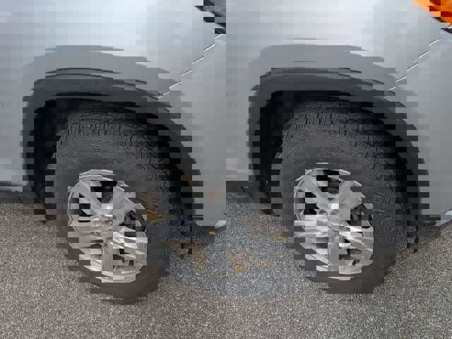 Used 2017 Chevrolet Trax LS AWD/4WD image 9