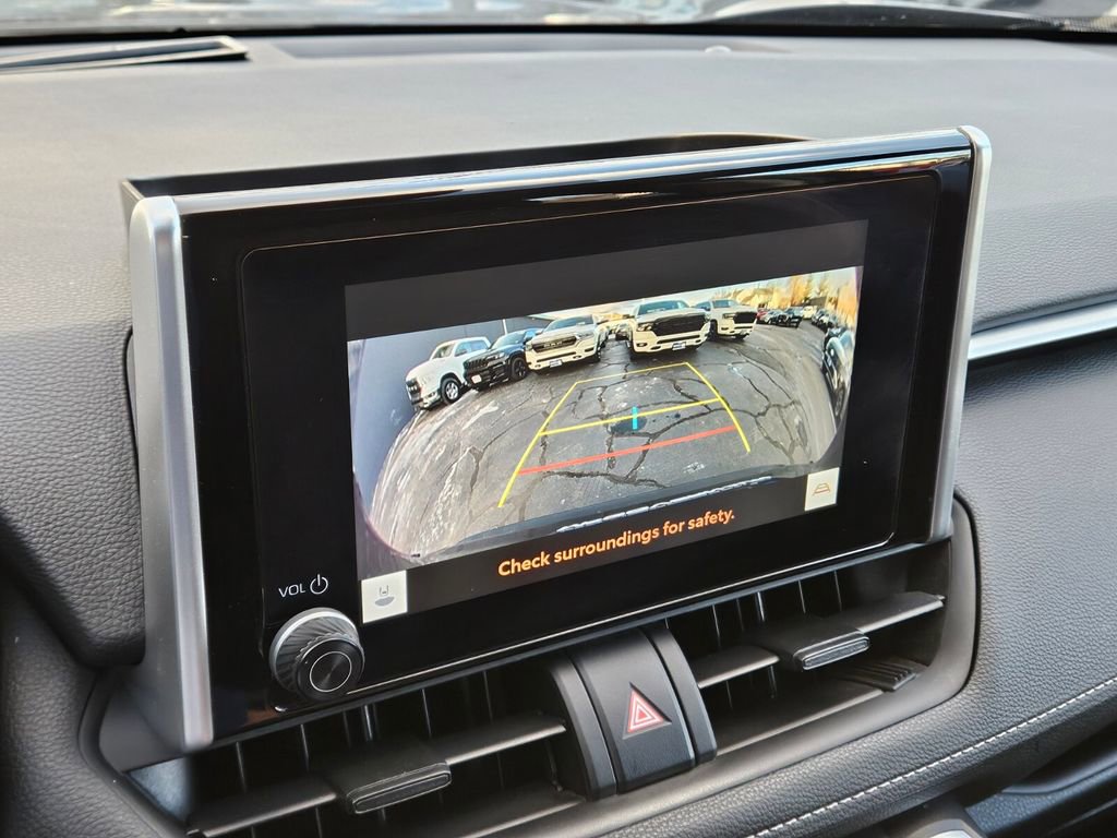 Used 2023 Toyota RAV4 AWD Hybrid image 17