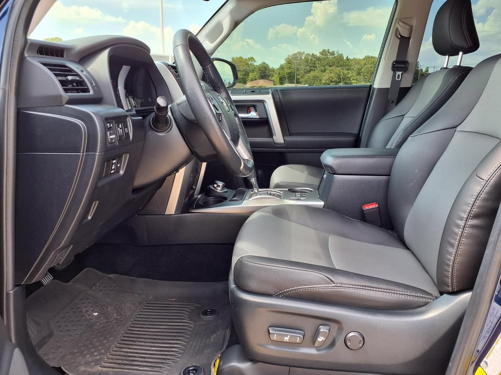 Certified 2023 Toyota 4Runner SR5 Premium w/ Moonroof Package AWD/4WD image 9