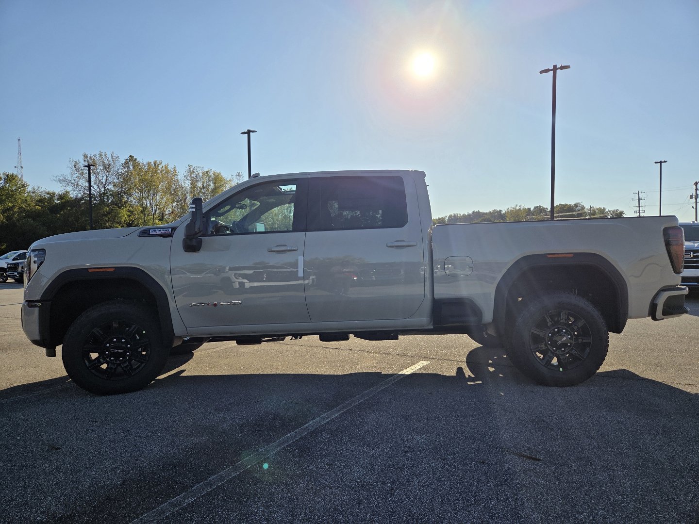 New 2026 GMC Sierra 2500 AT4 w/ AT4 Premium Plus Package AWD/4WD image 16