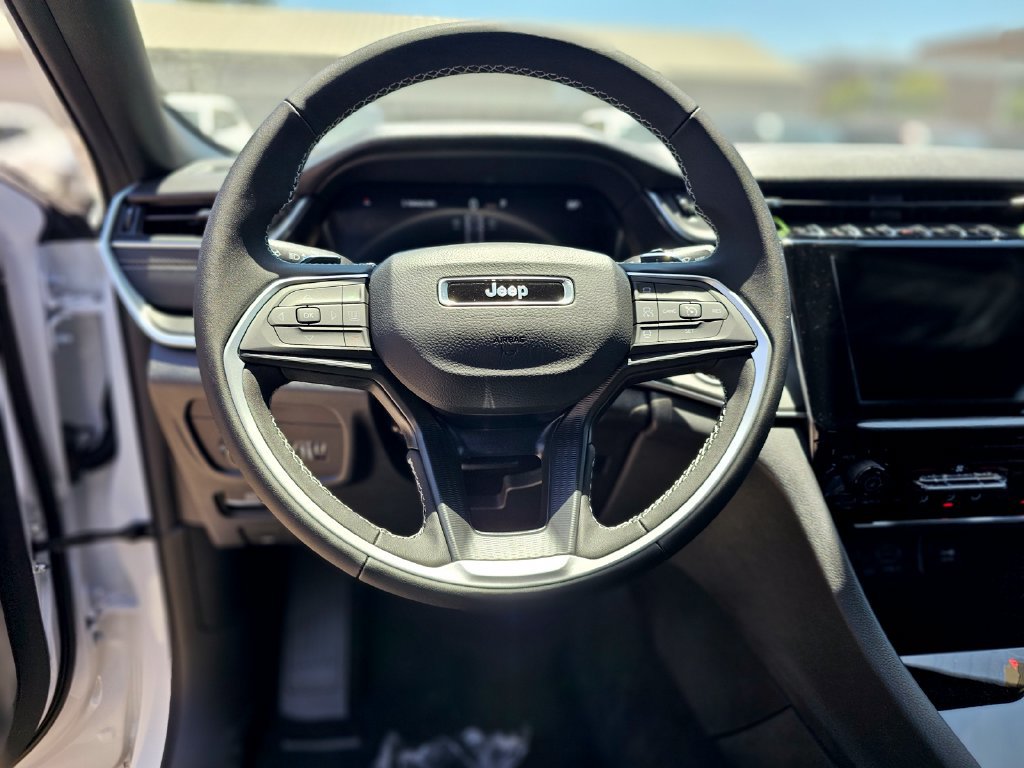 New 2026 Jeep Grand Cherokee Laredo RWD image 22