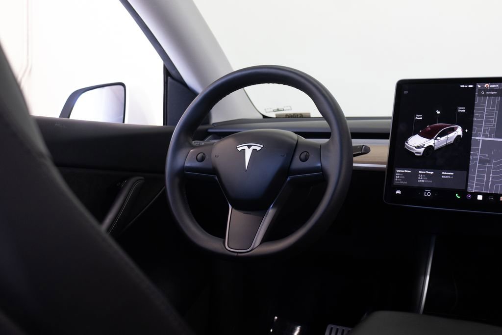 Used 2020 Tesla Model Y Performance image 25