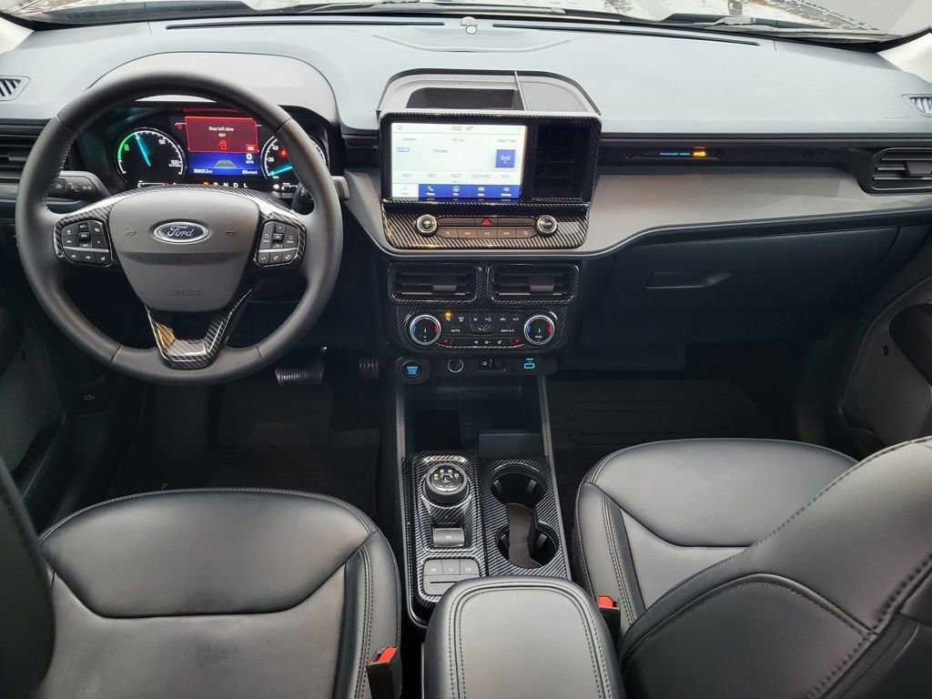 Certified 2024 Ford Maverick Lariat w/ Black Appearance Package image 7