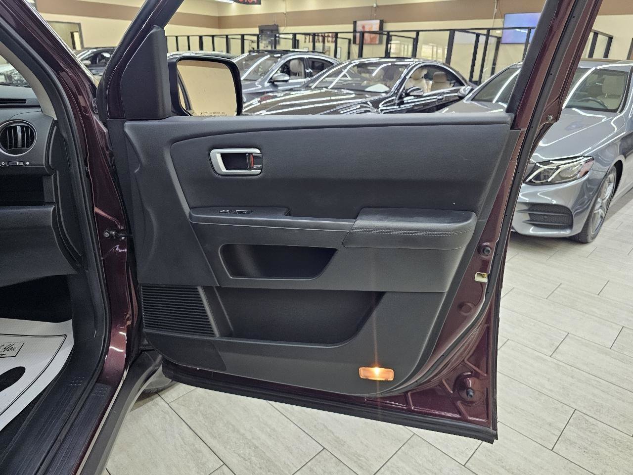 Used 2011 Honda Pilot LX image 32