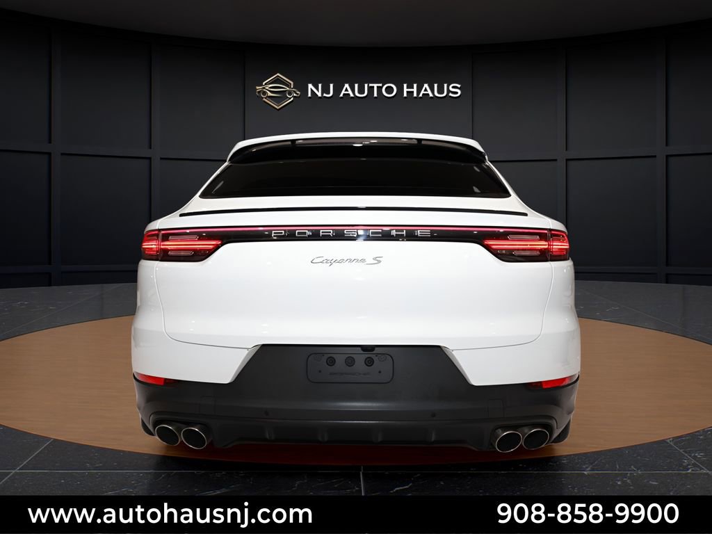 Used 2021 Porsche Cayenne S w/ Premium Package Plus image 7