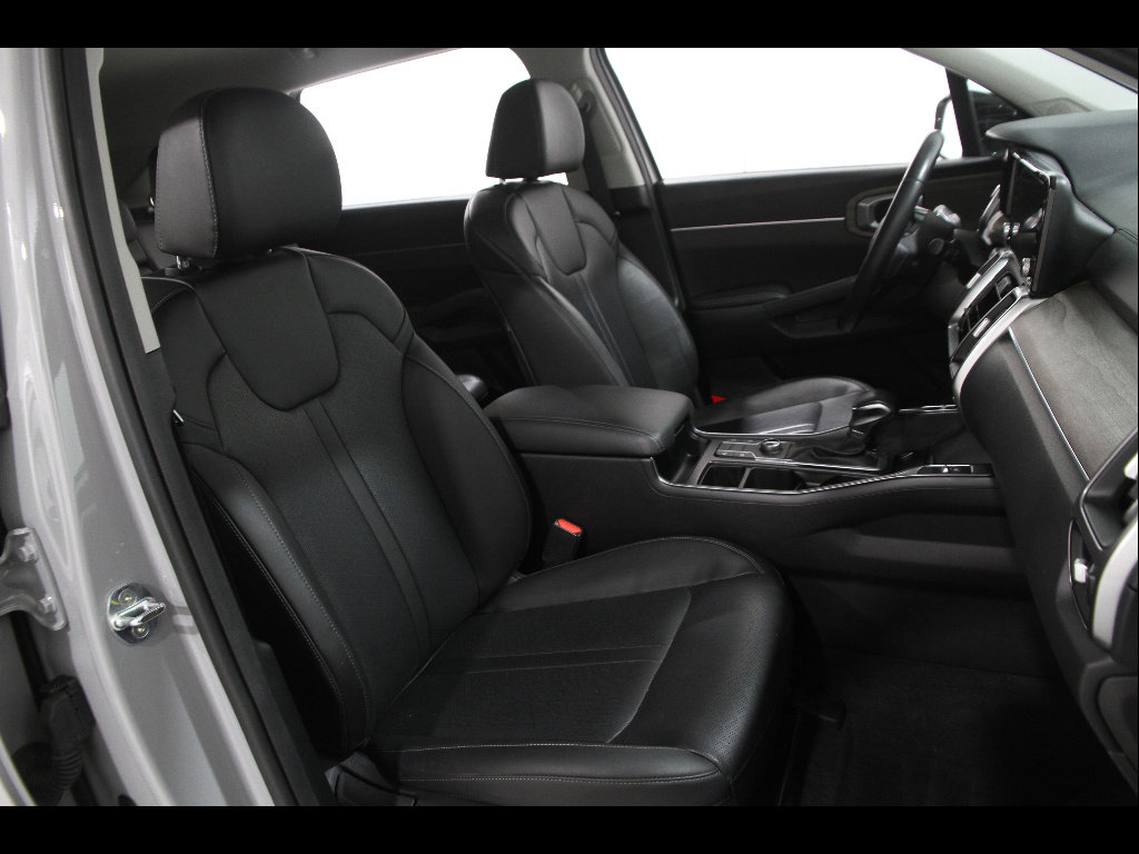 Used 2022 Kia Sorento S image 19