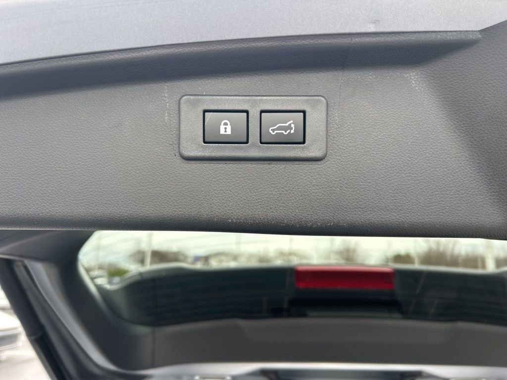 Used 2024 Subaru Outback Touring XT w/ Popular Package #2 image 17