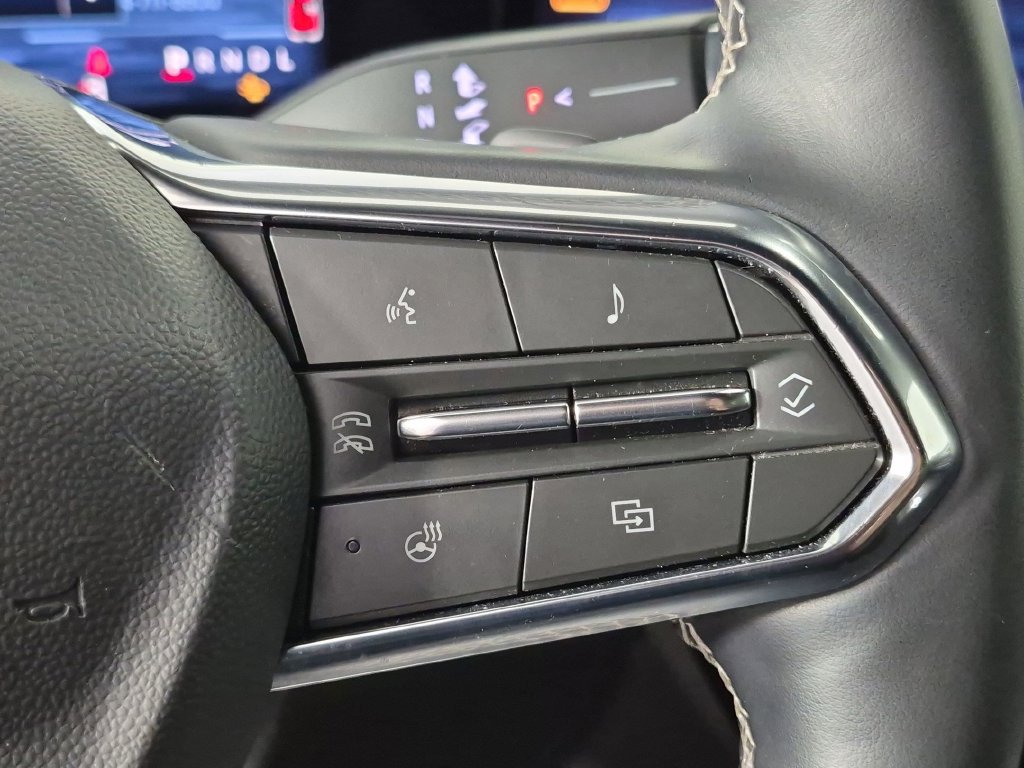 Certified 2025 Chevrolet Traverse LT AWD/4WD image 20