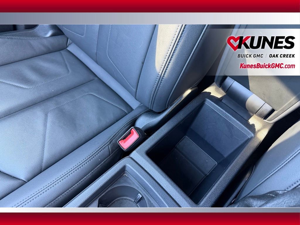 Used 2025 Audi Q3 2.0T Premium image 23