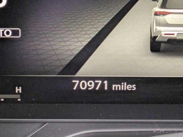 Used 2022 Nissan Pathfinder Platinum w/ Cargo Package image 22