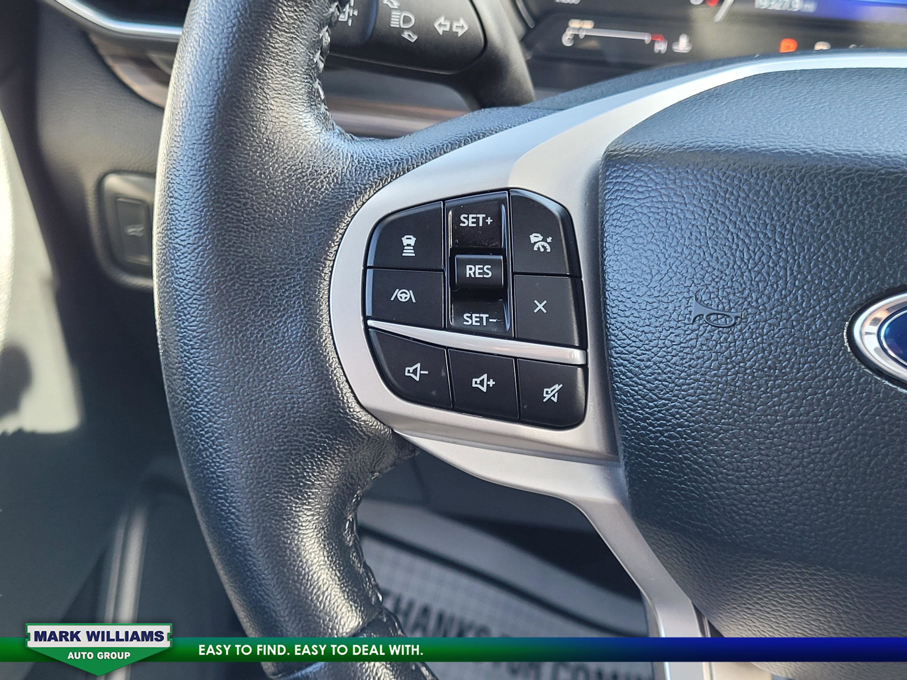 Certified 2022 Ford Explorer Limited w/ Equipment Group 301A image 11