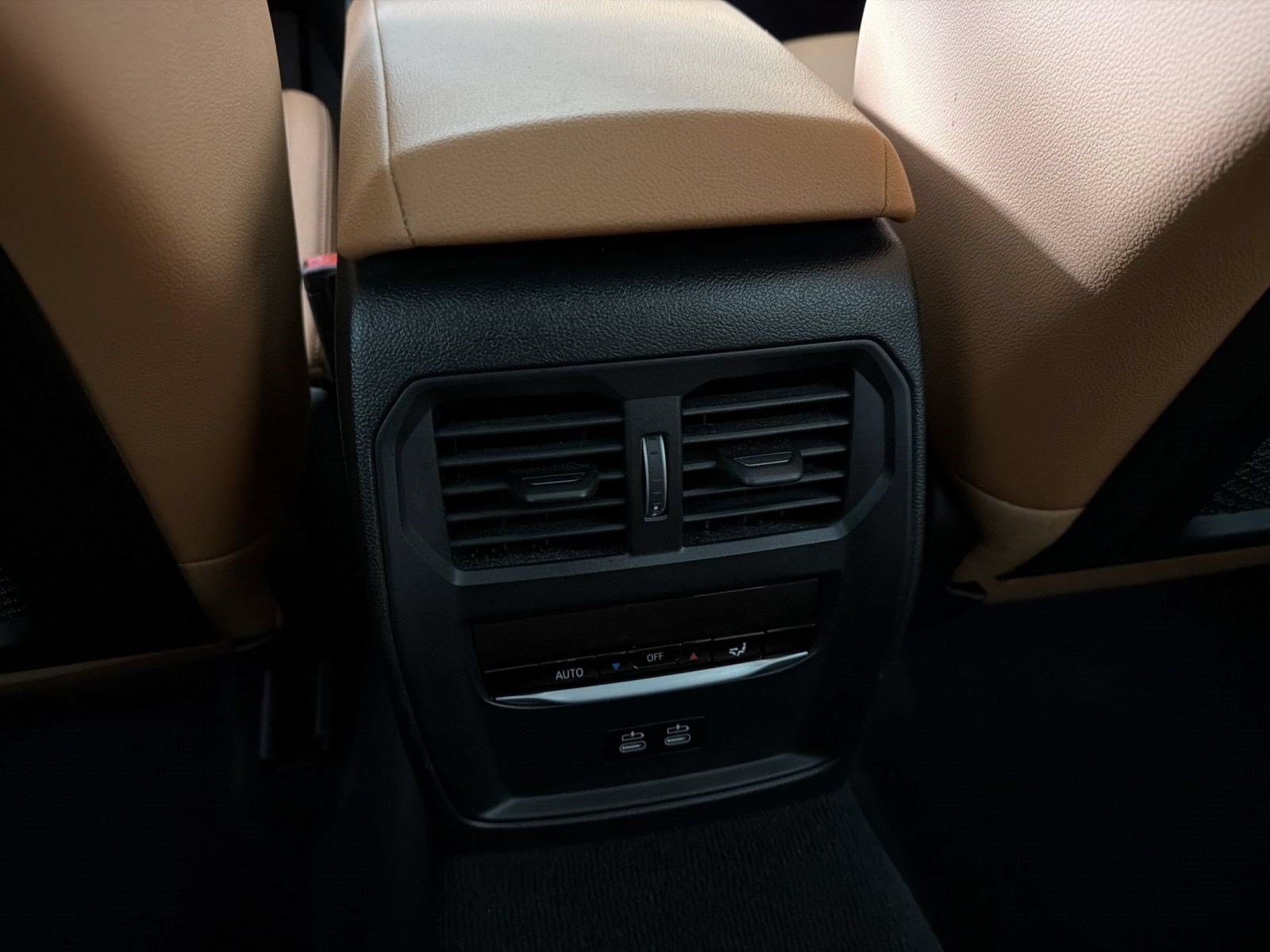 Used 2023 BMW 330i Sedan w/ Driving Assistance Package RWD image 31
