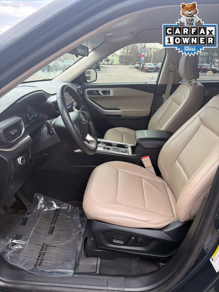 Used 2022 Ford Explorer XLT w/ Equipment Group 202A image 6