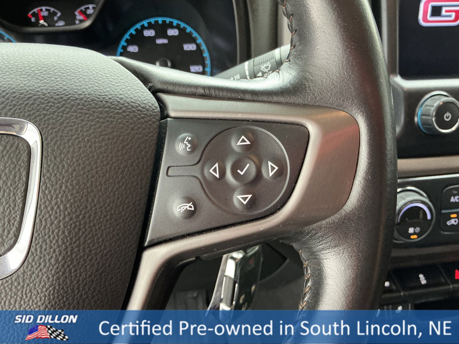 Used 2022 GMC Canyon AT4 image 10