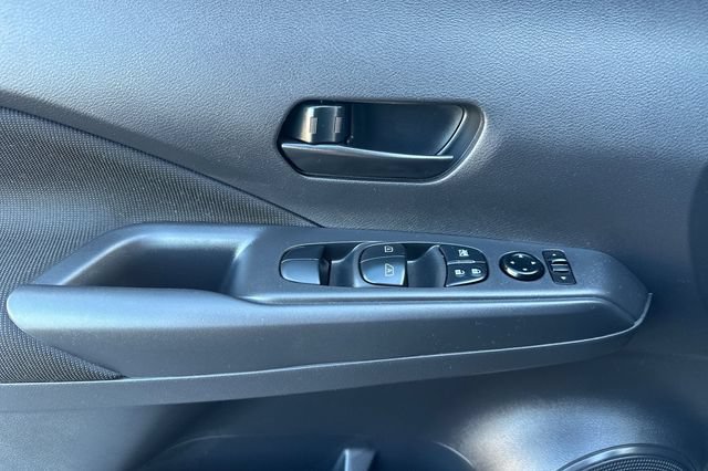 Certified 2025 Nissan Kicks Play S FWD image 11