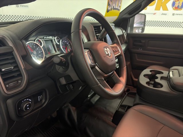 Used 2025 RAM 2500 Tradesman w/ Chrome Appearance Group image 40