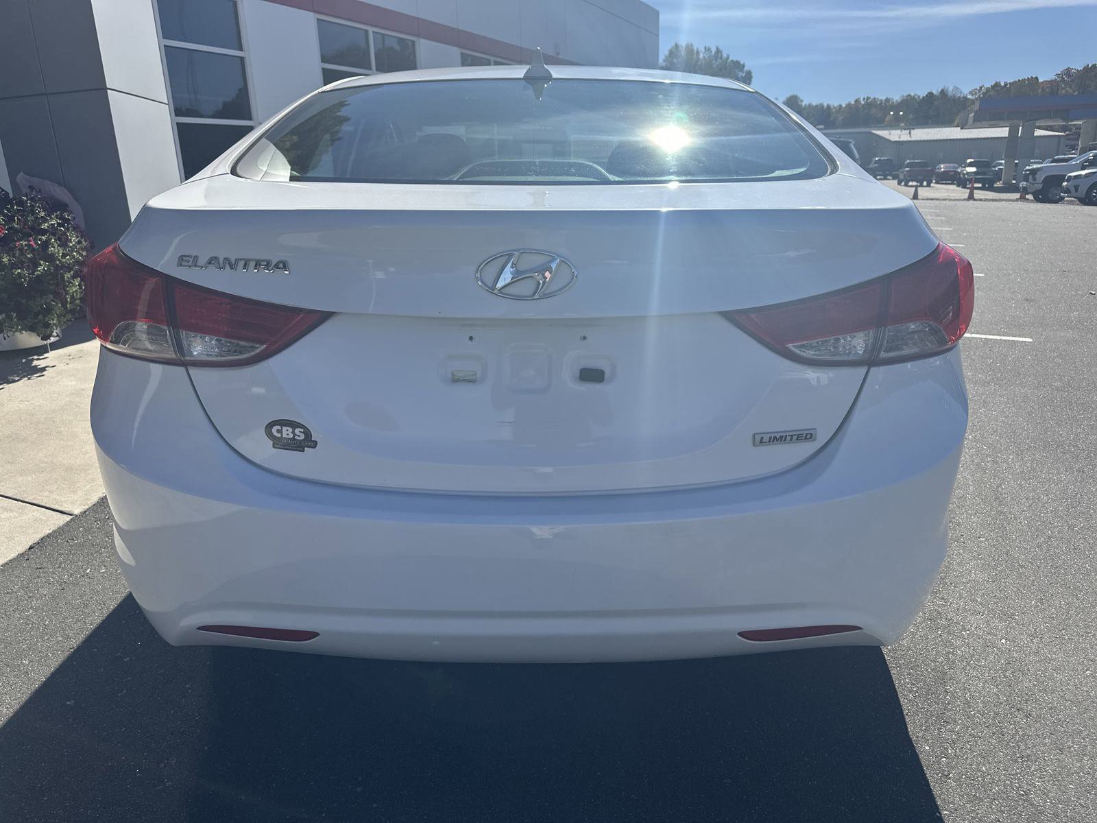 Used 2013 Hyundai Elantra Limited image 7