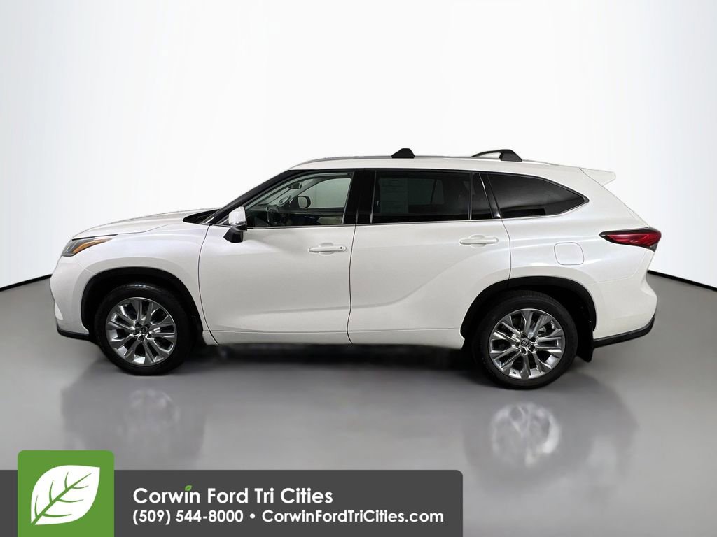 Used 2021 Toyota Highlander Limited image 6