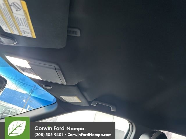 Used 2017 Ford Explorer XLT w/ Equipment Group 202A image 16