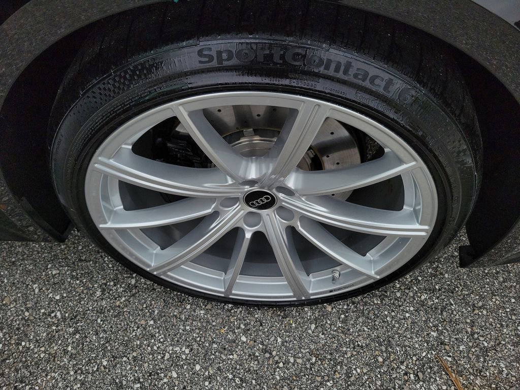 Used 2024 Audi RS 6 performance image 29