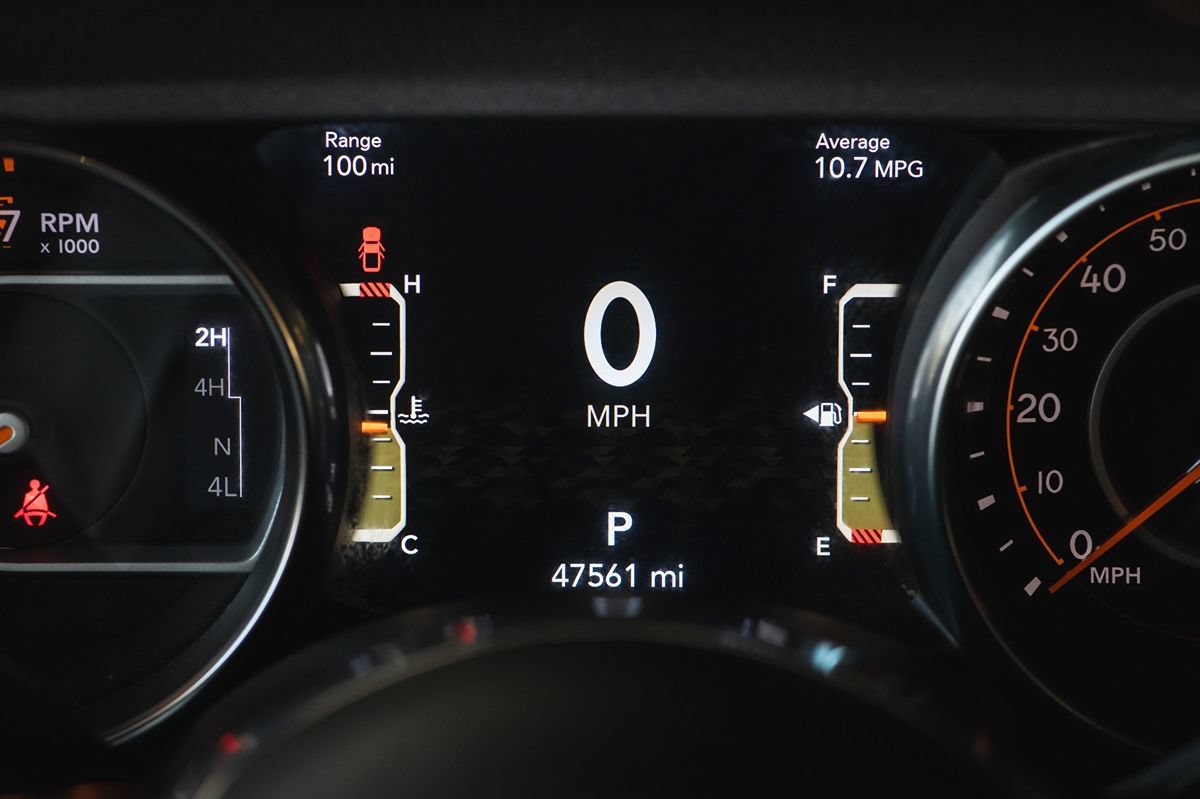 Used 2023 Jeep Gladiator Mojave w/ Cold Weather Group AWD/4WD image 26