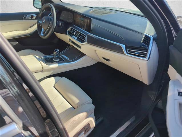 Used 2022 BMW X5 sDrive40i w/ Luxury Seating Package image 19