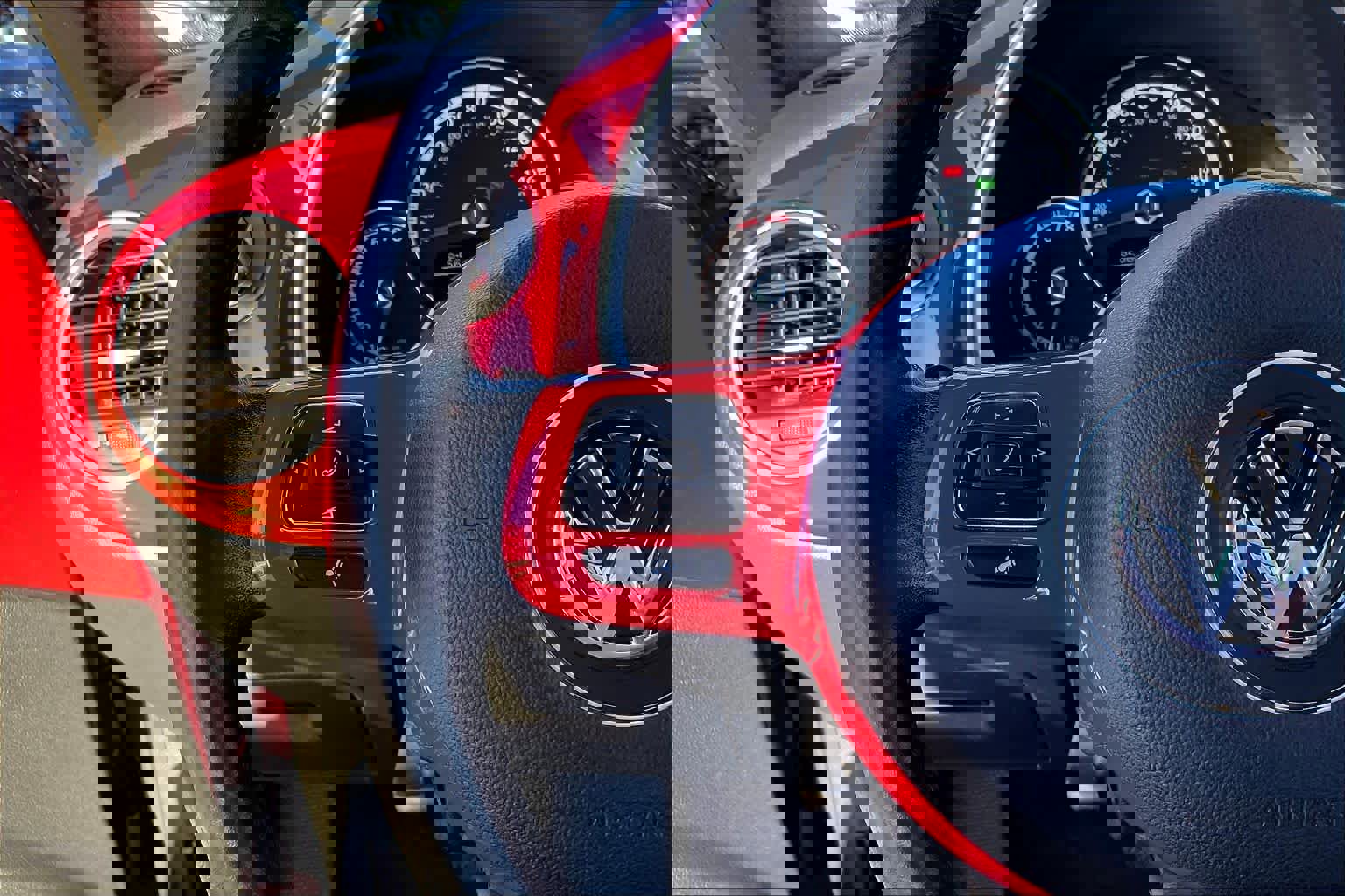 Used 2014 Volkswagen Beetle 2.5 image 20