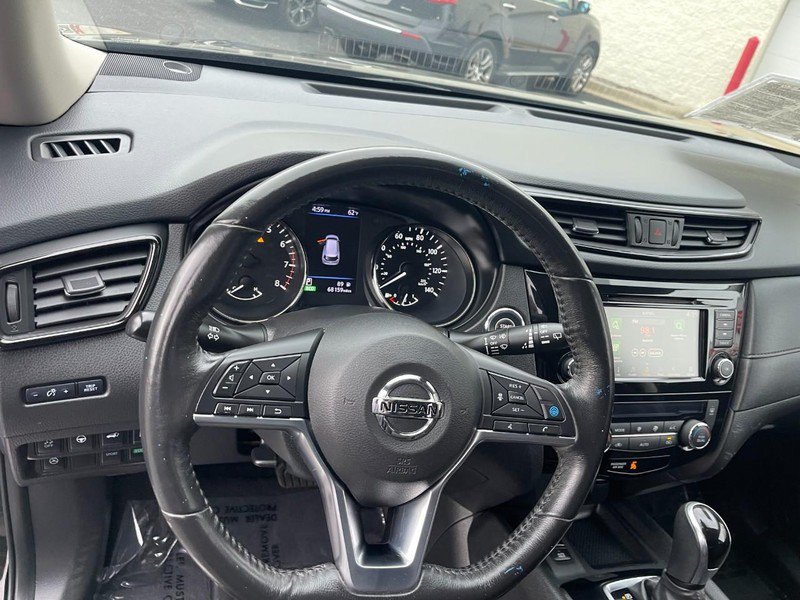 Used 2019 Nissan Rogue SV w/ Premium Package FWD image 21