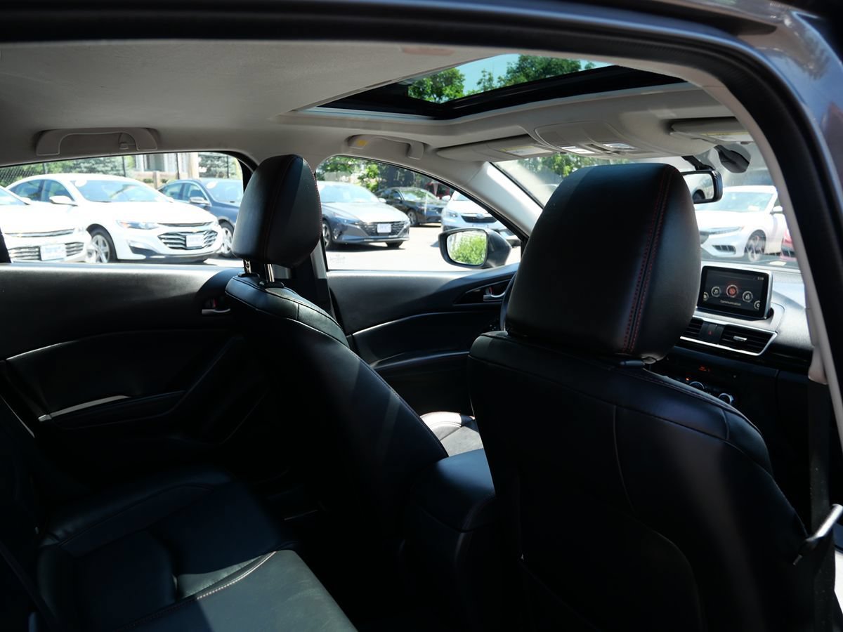 Used 2016 MAZDA MAZDA3 i Grand Touring FWD image 23
