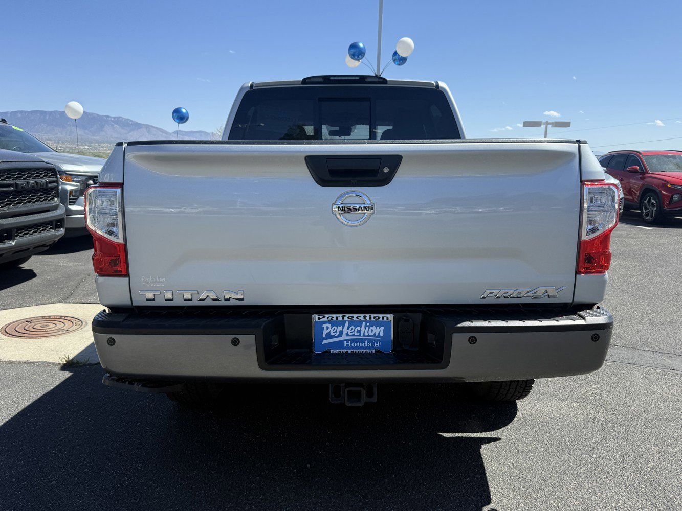 Used 2018 Nissan Titan PRO-4X w/ Pro-4x Utility Package image 6