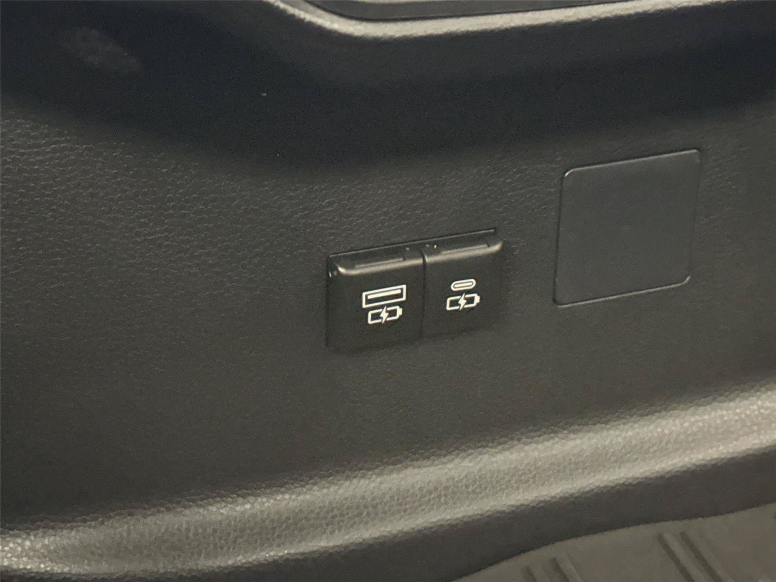 Used 2024 Toyota Tundra SR5 AWD/4WD image 35